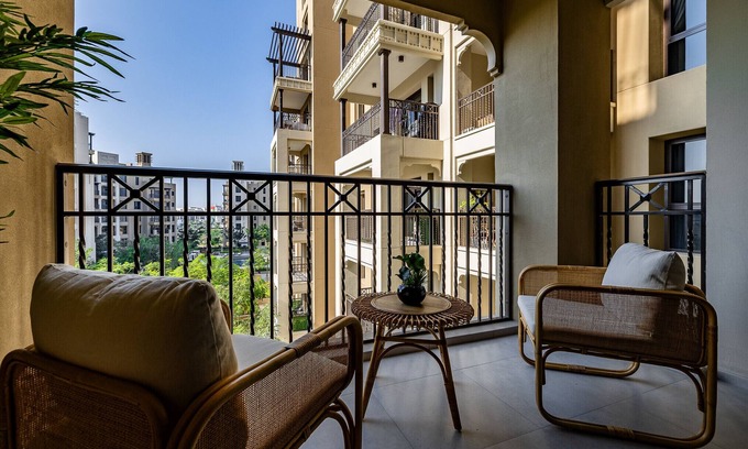 Umm Suqeim 3 Apartment | Cozy & Modern 1-Bedroom Apartment | Steps from the Beach – Rahaal 2 I Madinat Jumeirah Living