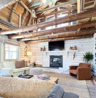 Ashland House | Cozy, Modern Cabin Retreat 8 min to Windham mtn