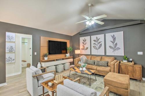Brent House | Cozy-Modern Pensacola Home Large Yard, Grill
