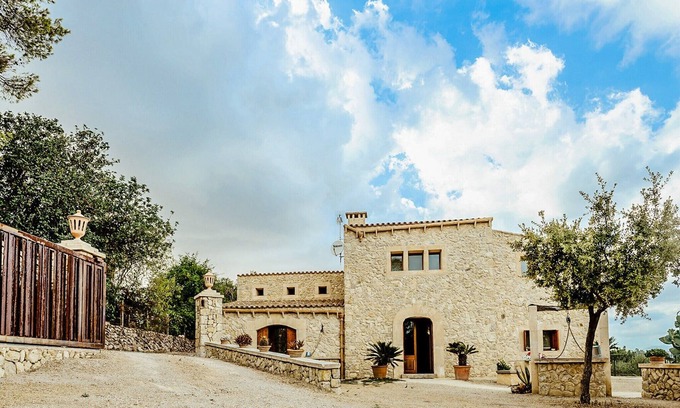 Lloret de Vistalegre Villa | Cozy Mountain-View Es Turo Daviu