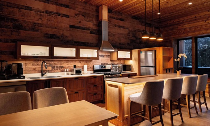 Revelstoke Cabin | Cozy Mountain Getaway with Hot Tub Sleeps Your Whole Group