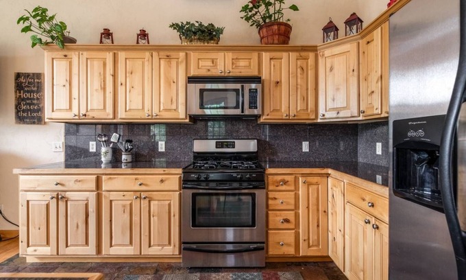 Steamboat Springs House | Cozy Mountain Home In the Heart of Steamboat Springs Ski Resort