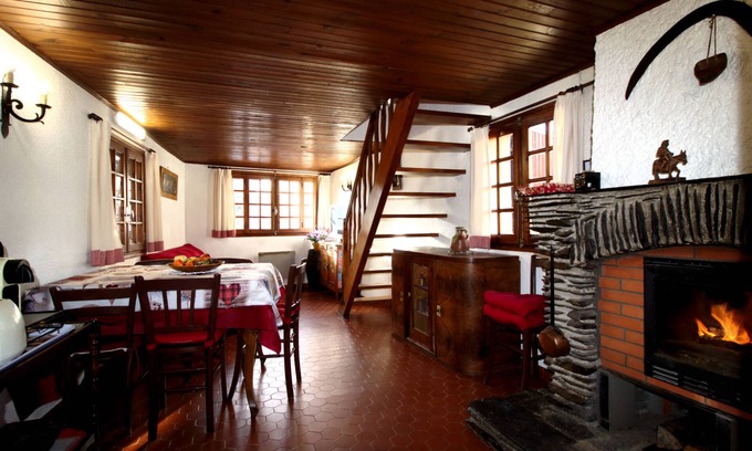 Escouloubre-les-bains Cottage | Cozy mountain village house