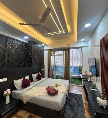 Greater Noida Apartment | Cozy nest by Good Vibes Studio