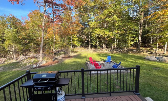 Guild House | Cozy & newly renovated/furnished ski home with fireplace. 5 min to Mt Sunapee!