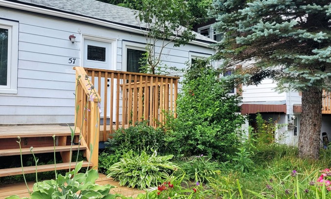 Parry Sound House | Cozy Nordic Hygge Stay in Parry Sound
