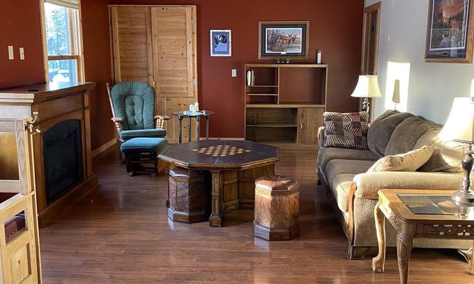 Ely Cabin | Cozy Northwoods Cabin