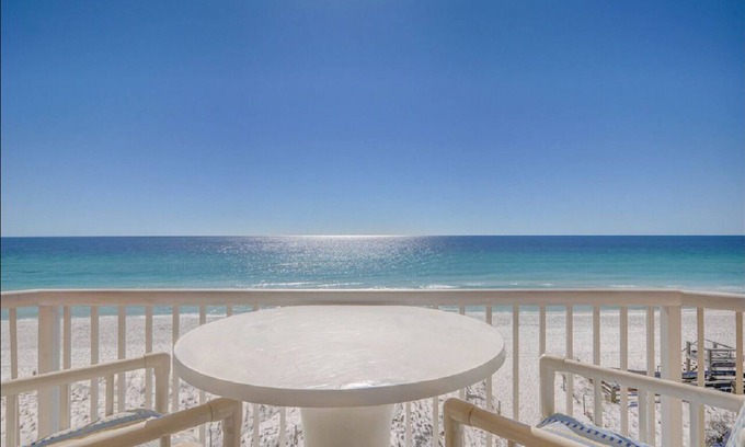 Fort Walton Beach Apartment | Cozy Ocean Front Studio