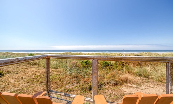 Bayshore House | Cozy Oceanfront Home with Wrap Around Windows! Beach access on the property!