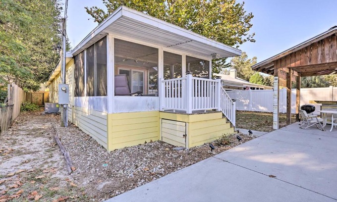 Steinhatchee House | Cozy Off-Duty Retreat, 1 Block From River!