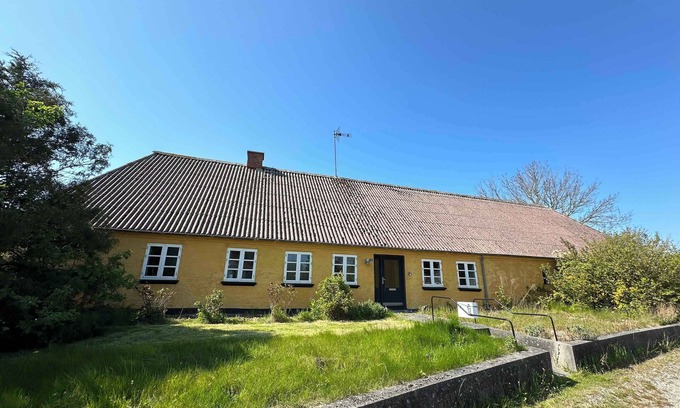 Soby House | Cozy, older property on Ærø.