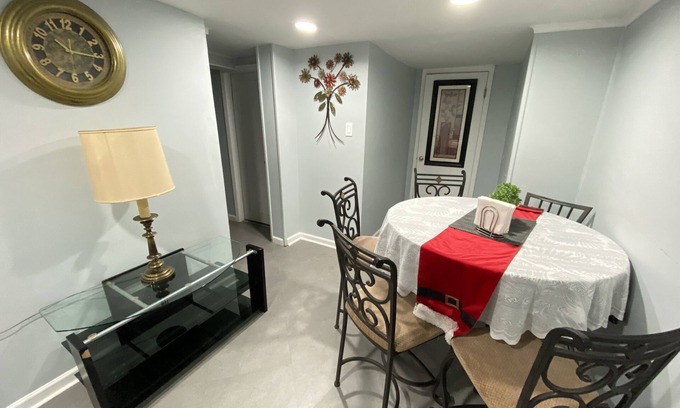North Bergen Apartment | Cozy One Bedroom apt Close2all fun, 20minutes 2 NY, 7mins. Via NY WaterwayFerry.