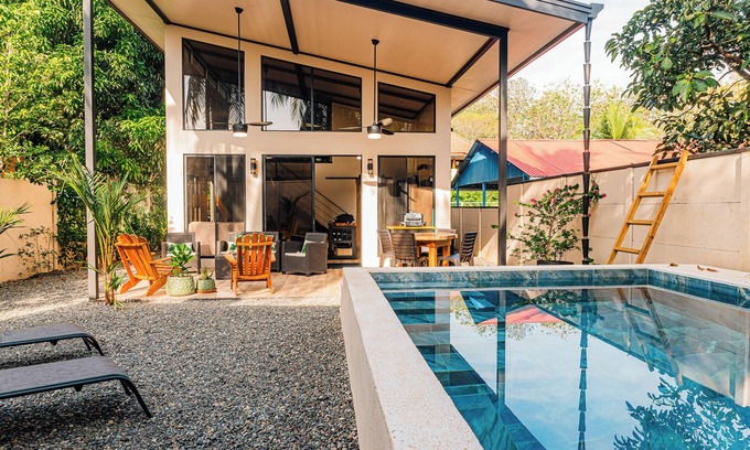 Uvita House | Cozy one bedroom and loft walking distance to the beach villa