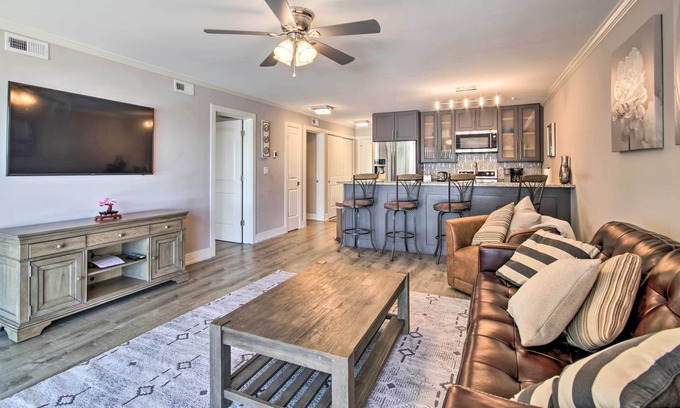 Osage Beach Condo | Cozy Osage Beach Condo w/ Private Boat Slip!