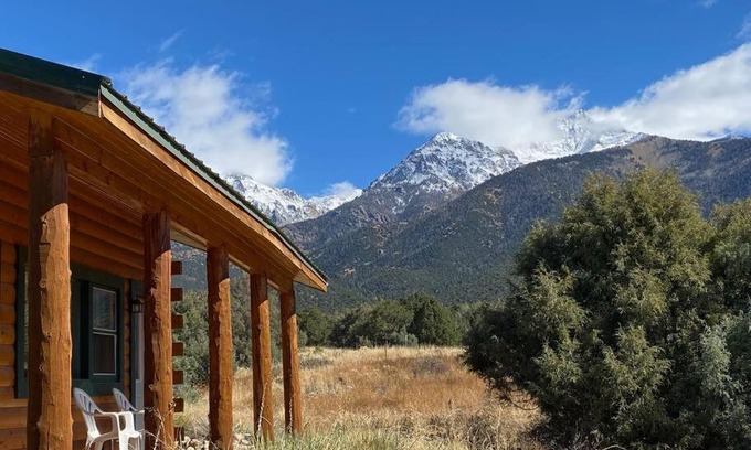 Baca Grande House | Cozy Peaceful Willow Creek Cabin