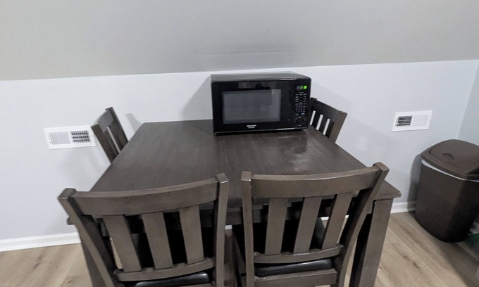 Oak Ridge Apartment | Cozy, pet-friendly, 1-bedroom apartment in Oak Ridge with AC