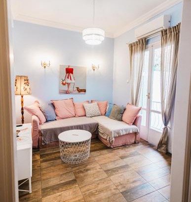 Koukaki Apartment | Cozy Place Near Acropolis!