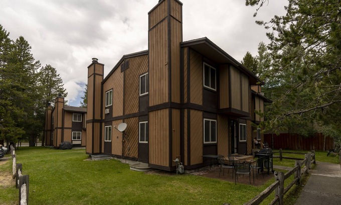 West Yellowstone Condo | Cozy Place To Enjoy After A Day In The Park