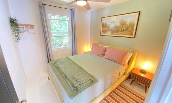 Lion's Head Cottage | Cozy/private cabin located in Lions head beside Bruce trail!