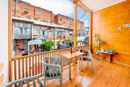 Chugureti Apartment | Cozy Qolga apartment in Old Tbilisi