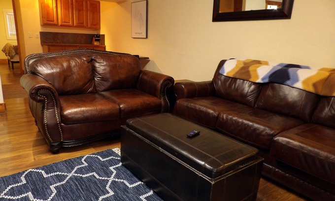 Taos Ski Valley Condo | Cozy Quiet Condo on the Hill