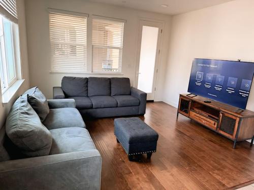 Newark Apartment | Cozy & Quiet Fully Equipped Newark Escape with Free WiFi, AC, and Easy Parking