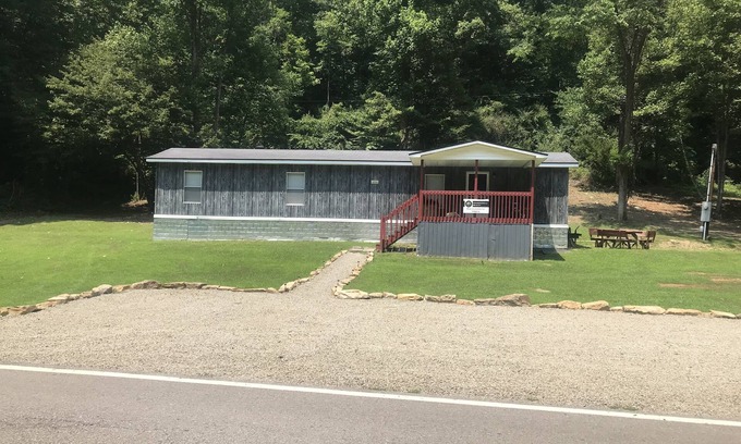 New Richmond House | Cozy Remodeled mobile home conveniently located 1mile from the town of Pineville