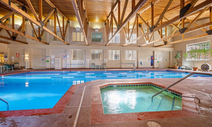 Quail Run House | Cozy resort home next to 1st green with private patio + on-site pools & golf