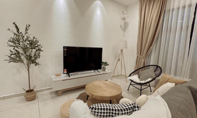 Tebrau House | Cozy Retreat @ Austin Landed House JB/Aeon/IKEA