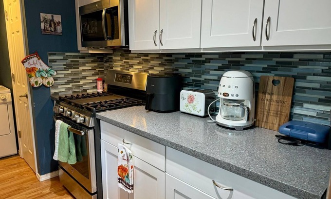 Delridge House | Cozy Room in West Seattle