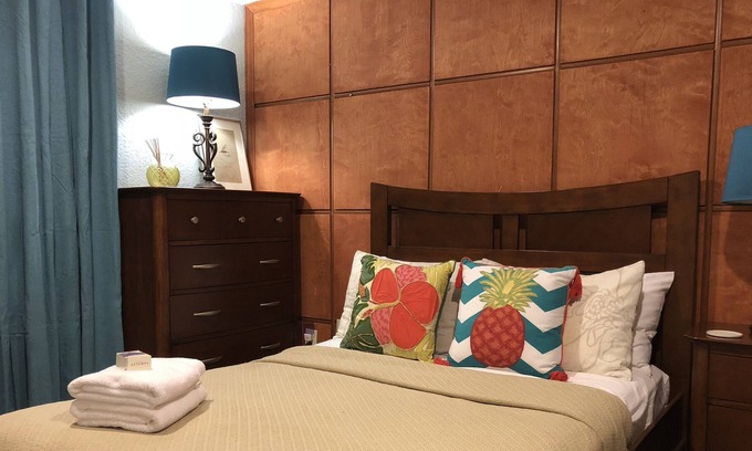 Miami Springs Bed & Breakfast | COZY ROOM & POOL! in Tropical Paradise & 5 Mins from Airport!