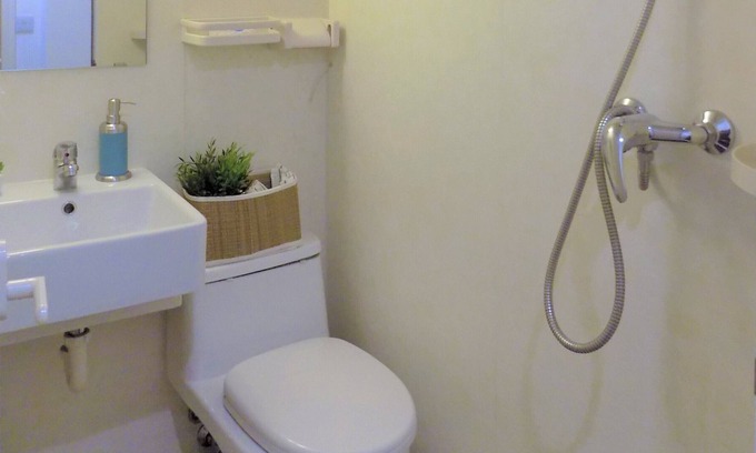 Gamston House | Cozy Room with private showeroom near Uni