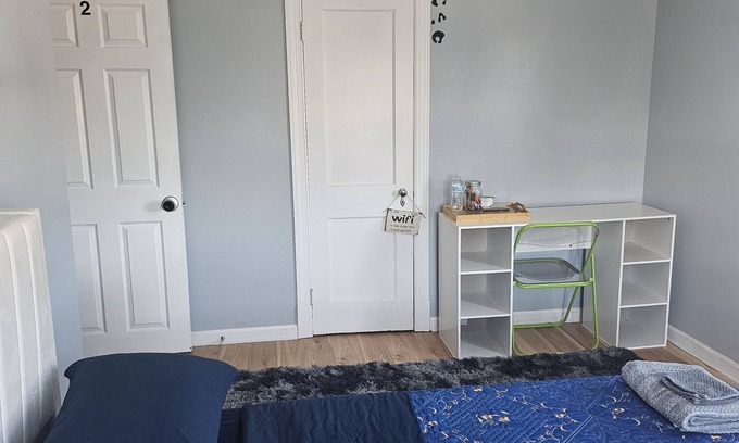 Saint Josephs House | Cozy room with WiFi and AC in amazing Baltimore
