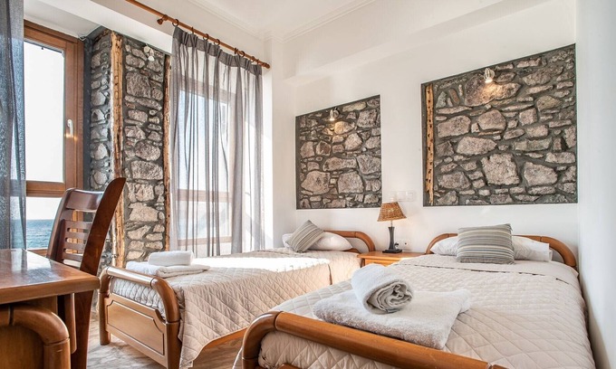 Myrina House | Cozy Seaview Suite At The Deep Blue Sea Water 4