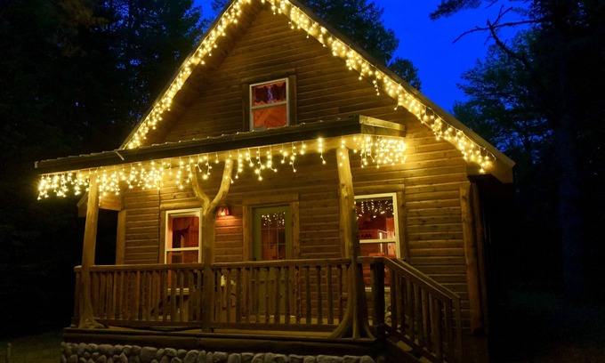 Munising Cabin | Cozy, Secluded, Year-Round Cabin Rental With A Hot Tub!
