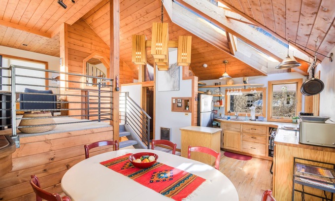 Steamboat Springs House | Cozy Ski Cabin - Downtown along Creek - Private Hot Tub