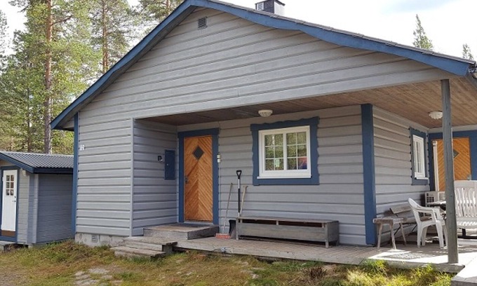 Stoten House | Cozy ski lodge with 3 bedrooms, sauna, fireplace and internet