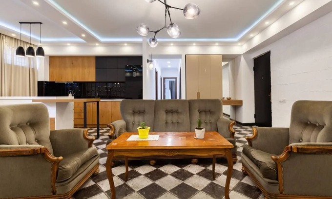 Old Tbilisi Apartment | Cozy Sololaki apartment