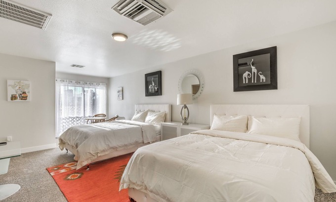 Winchester House | Cozy, spacious 4 bedroom house! Near strip!