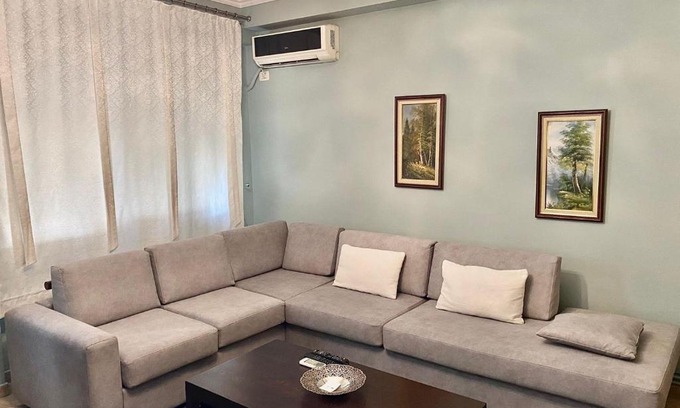 Blloku Apartment | Cozy & Spacious Apt - City Centre Wilson Square
