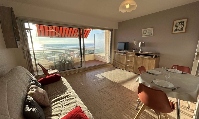 Vendee Apartment | Cozy studio with ocean view and private garage, Saint-Hilaire-de-Riez