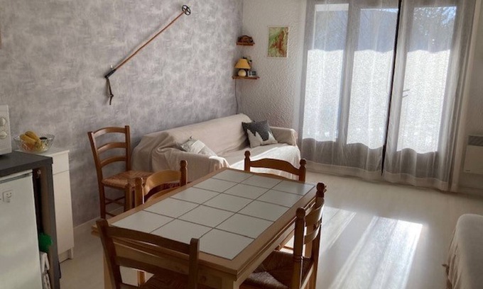 Correncon-en-Vercors Apartment | Cozy Studio Near Village - Balcony, Mountain Views, Shuttle Access