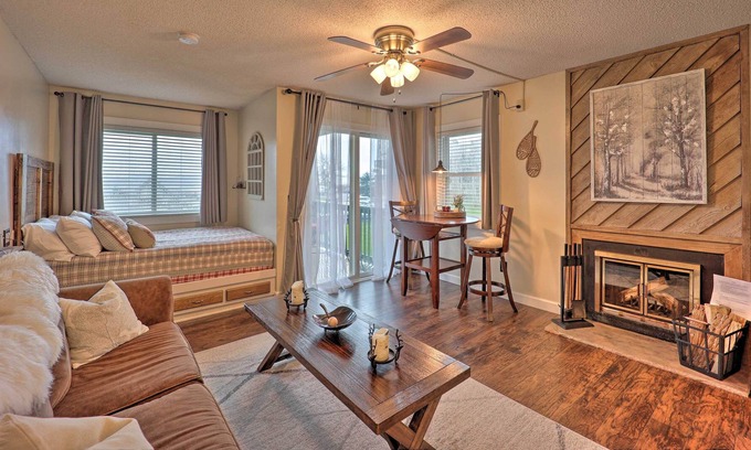 Banner Elk Apartment | Cozy Studio 2 Miles to Beech Mountain Ski Resort!