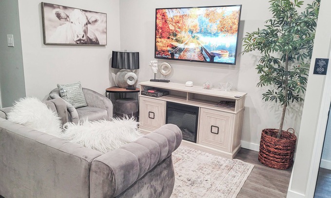 York Apartment | Cozy Studio Apartment