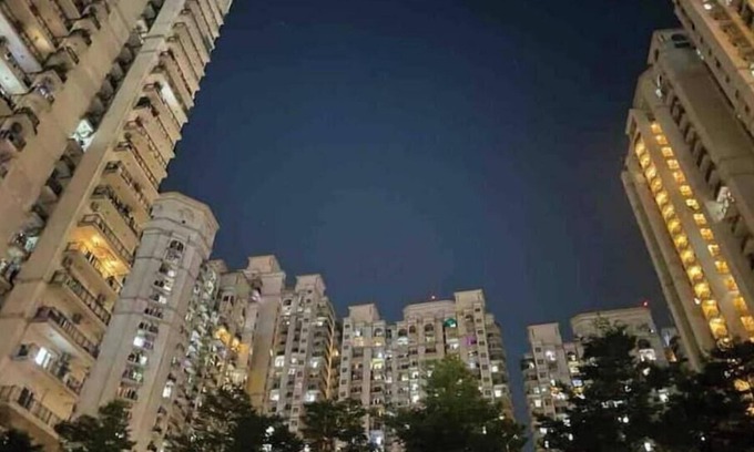 Punjabibagh Apartment | Cozy Studio Apt in Dlf Capital Greens West Delhi