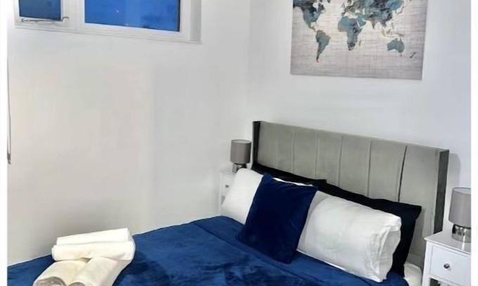 Cathedrals Apartment | Cozy studio close to the Shard