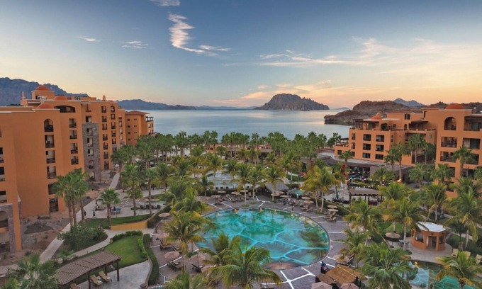 Loreto Apartment | Cozy Studio condo with Unbelievable Golf WiFi in charming Loreto Danzante Bay
