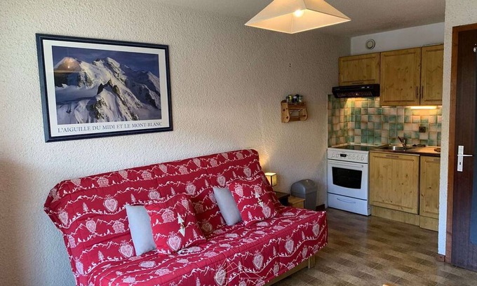Le Chinaillon Apartment | Cozy studio for 4 with balcony, peaceful and near slopes