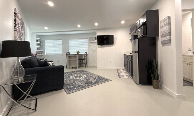 April Sound Apartment | Cozy Studio in a Gated Community on Lake Conroe