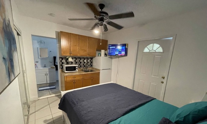 Parker Ridge Apartment | Cozy studio minutes from the beach